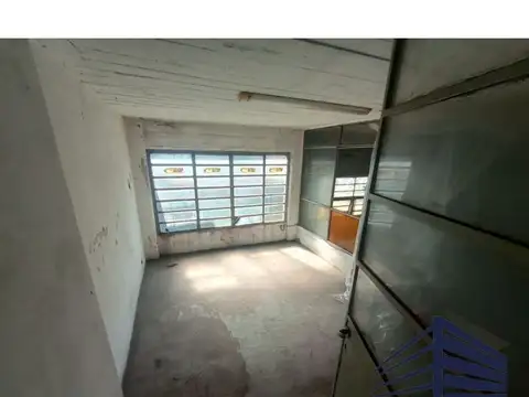 Galpon en Venta 34,14  mts Fondo