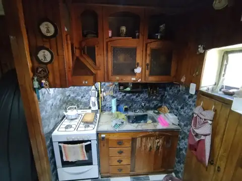 CASA EN VENTA 4 AMB CON LOCAL, PATIO  Y COCHERA