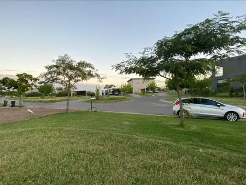 barrio acacias puertos del lago