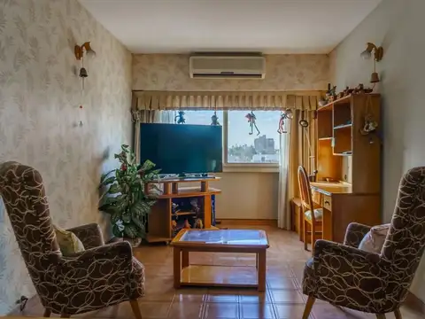 Departamento 4 ambientes con 2 baños