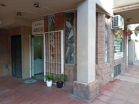Excelente Panaderia en zona Villa Urquiza ubicada en esquina.