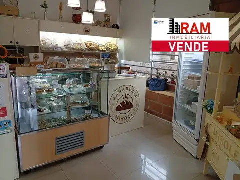 Excelente Panaderia en zona Villa Urquiza ubicada en esquina.