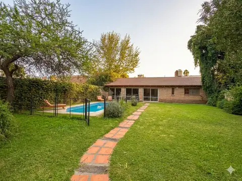 Casa en Venta en Arguello, Córdoba