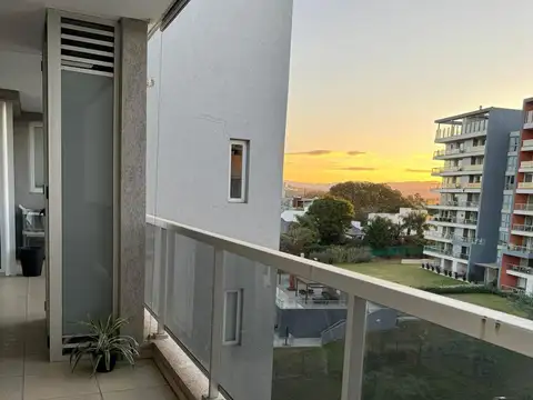 ¡Venta! Penthouse en Complejo Chateau Village - Con Cochera y Baulera