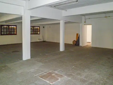 VENTA LOCAL COMERCIAL DOS PLANTAS 631 M2