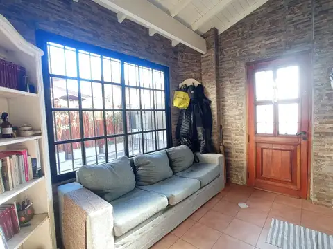 Depto Tipo Casa en Venta de 5 ambientes