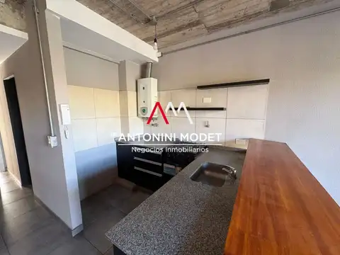 Departamento en Alquiler con 1 cocheras
