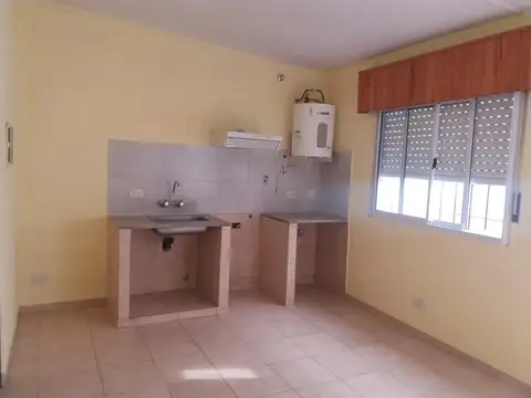 Casa en alquiler, José C. Paz
