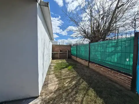 Casa 2 ambientes con 1 baño