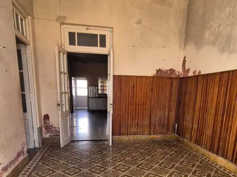 Venta de casa en pleno centro de Pilar