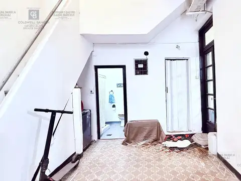 venta casa lote propio Parque Chacabuco oportunidad