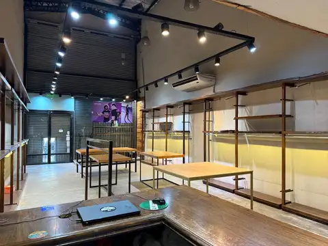 Local en Barracas zona outlet Herrera