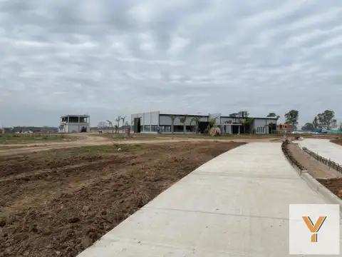 Terreno en Venta 30  mts Fondo