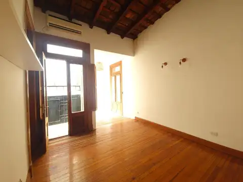 Depto Tipo Casa en Alquiler 62 años