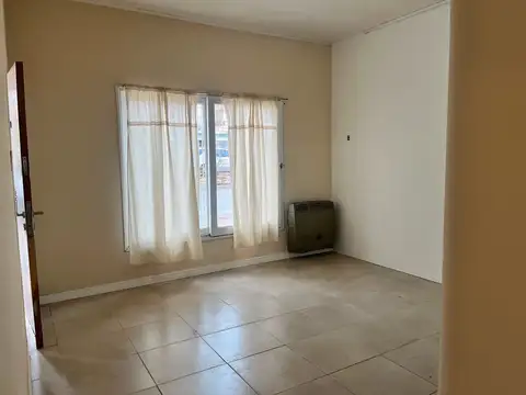 Casa 2 ambientes con 2 baños
