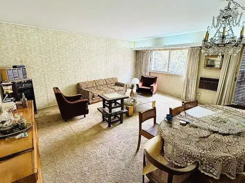 DEPARTAMENTO DE 4 AMBIENTES CON BALCON, COCHERA Y BAULERA   