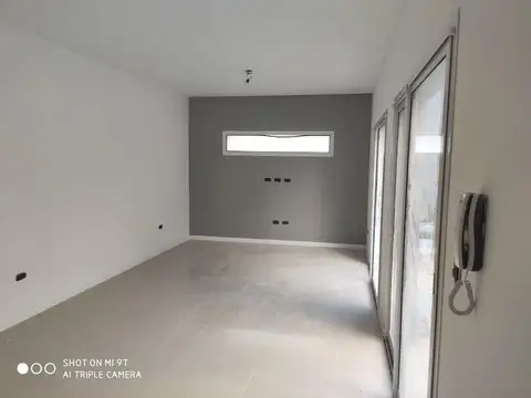 Departamento 6 ambientes con 2 baños