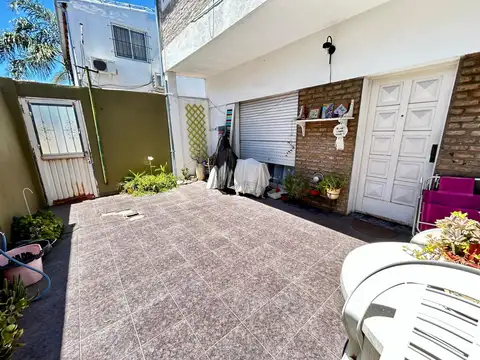 Nicaragua 500, Casa interna de 3 dormitorio, patio.