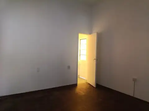 Depto Tipo Casa en Alquiler en Villa Bernardo Monteagudo, $ 850.000