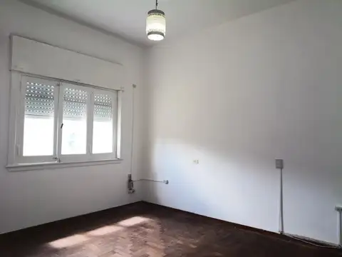 Depto Tipo Casa en Alquiler de 3 ambientes