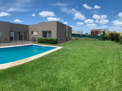 Casa a la venta en Cantón Golf