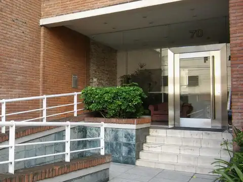 Gral Paz 70 , Piso 3