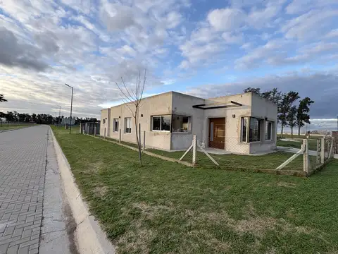 Casa en Venta en Campana, USD 170.000