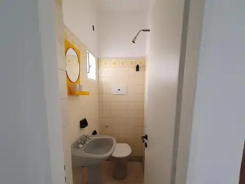 VENTA Casa 3 dormitorios. República del Libano N°201