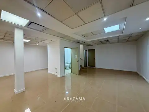 Local en Alquiler en Monte Grande, $ 15.000.000