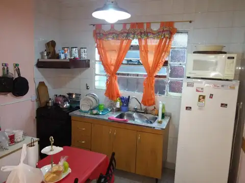 Departamento 4 ambientes con 2 baños