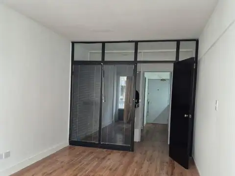 VIAMONTE Y FLORIDA Departamento/oficina frente