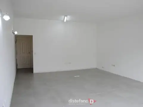RIVADAVIA 100