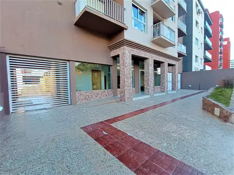 Av.Costanera 2300, Piso 1