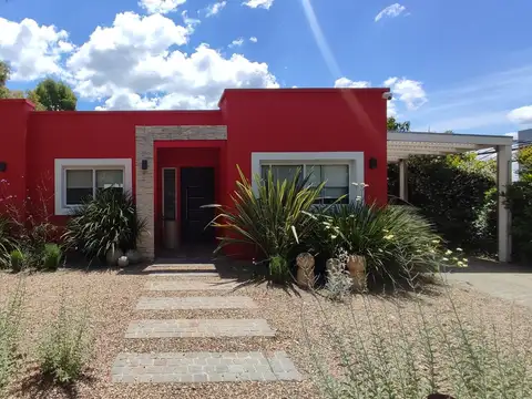 Casa en venta en santa elena, Pilar del este