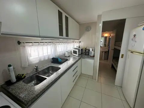 Departamento 5 ambientes con 3 baños