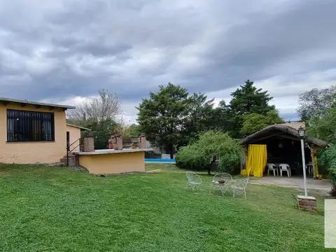 Casa en venta - 2 Dormitorios 2 Baños - 1.260Mts2 - Córdoba