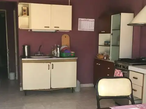 Depto Tipo Casa 4 ambientes con 2 baños
