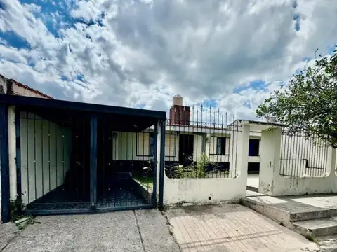 Muy linda casa 3 dorm gge + monoambiente Ciudad del Milagro