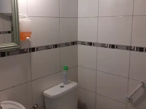 Local en Venta en Parque Chacabuco, USD 71.000