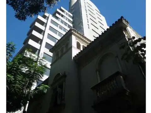 Cochera Excelente Ubicación Paraguay al 100 