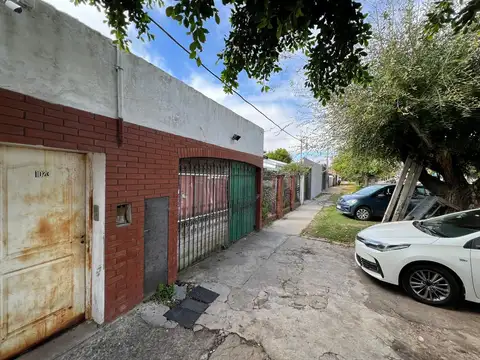 Calle Bosinga e/ Liniers y Barragan