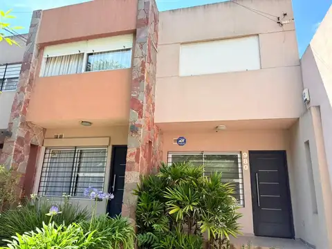VENTA DUPLEX 3 AMB C/ JARDÍN Y COCHERA - MORÓN