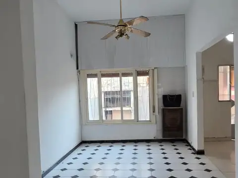 DEPARTAMENTO INTERNO EN ALQUILER QUILMES OESTE CON PATIO