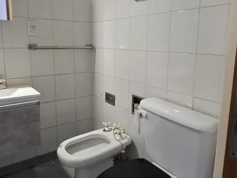 DEPARTAMENTO INTERNO EN ALQUILER QUILMES OESTE CON PATIO