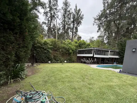 Casa 5 ambientes con 2 baños
