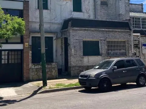 Amplio Depto Burzaco, 1 cuadra de la plaza