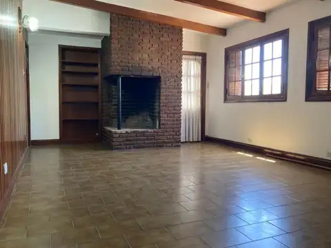 Departamento 4 ambientes con 2 baños