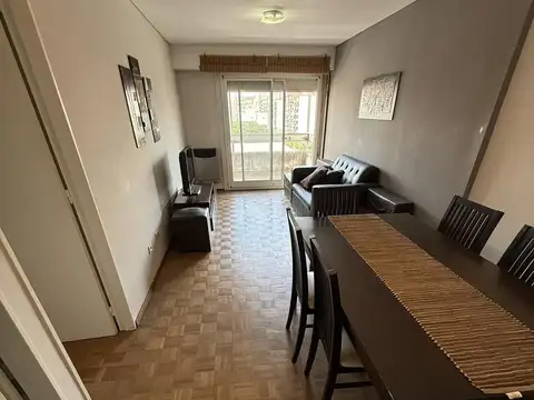 Departamento 3 dormitorios al frente con balcón | 8° piso