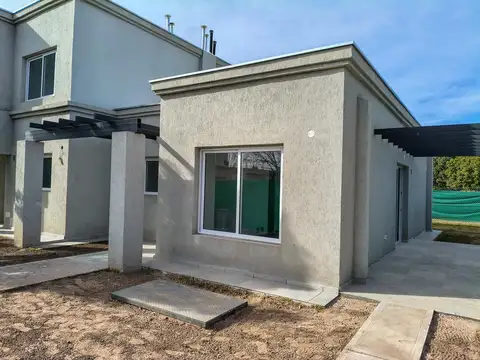 CASA A ESTRENAR BARRIO PUNTA LAGO, EL TORREON CON TOUR VIRTUAL