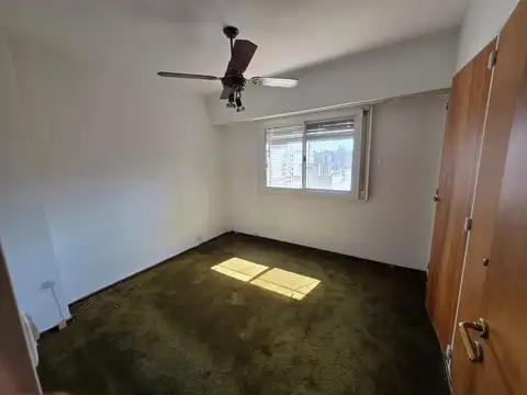 3 amb contrafrente luminoso con balcón en once